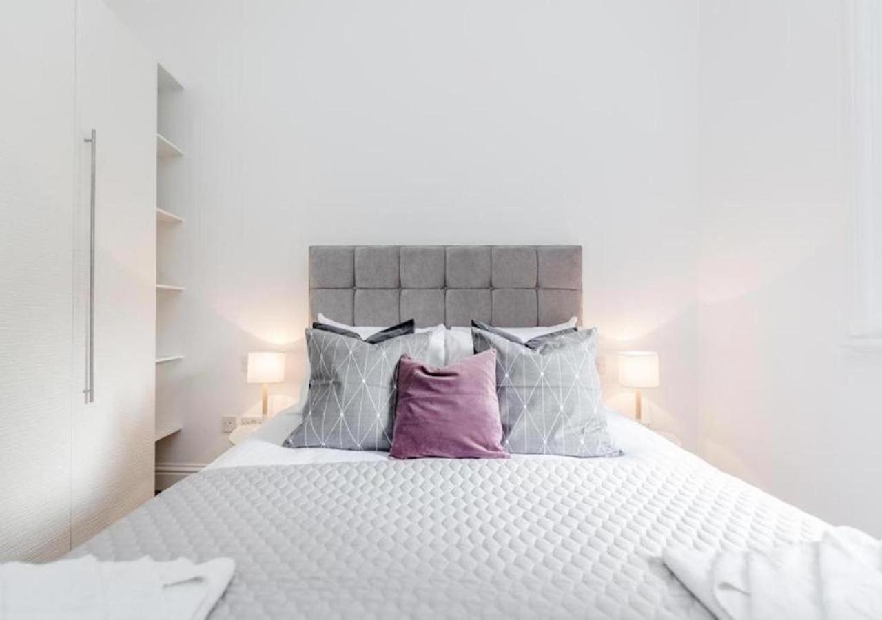 White Piccadilly Apartment London Bagian luar foto
